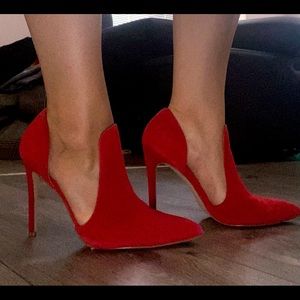 Gorgeous red Steve Madden heels